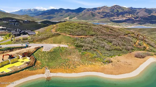 2015 E Paddleboard Way, Kamas, UT 84036
