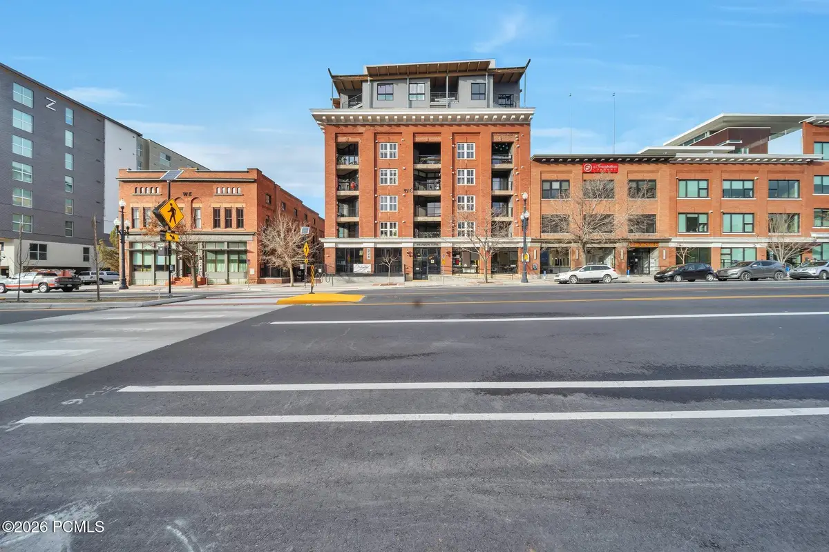 328 W 200 #Apt 402, Salt Lake City, UT 84101 - #1