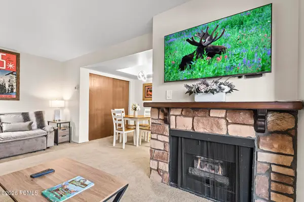 6861 N 2200 W #Apt 9b, Park City, UT 84098