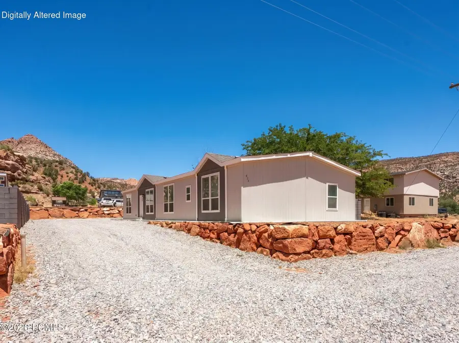 476 E Jessop Avenue, Hildale, UT 84784 - #2