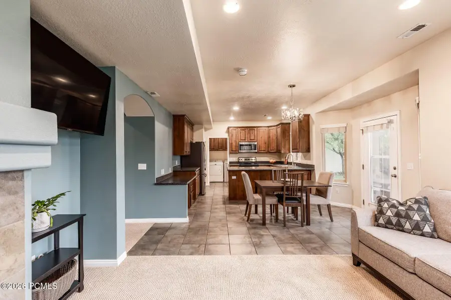 1065 Windsor Drive, North Salt Lake, UT 84054 - #3