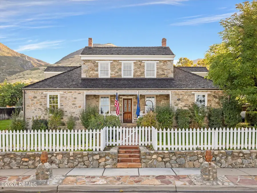 252 N 400 East, Centerville, UT 84014 - #2