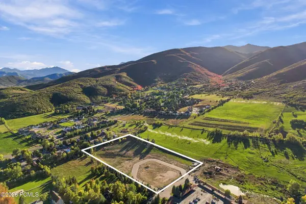 885 W Schonerberg Loop, Midway, UT 84049