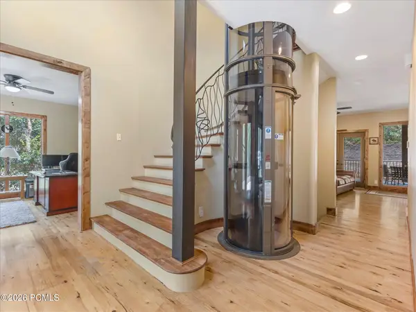 422 S Maryfield Drive, Salt Lake City, UT 84108