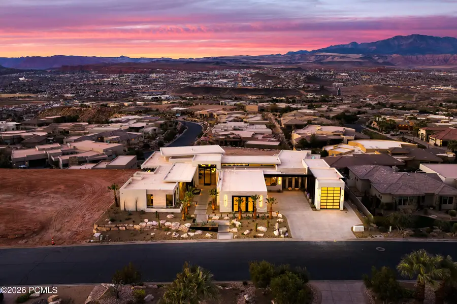 2031 E Pinnacle Drive, Saint George, UT 84790 - #2
