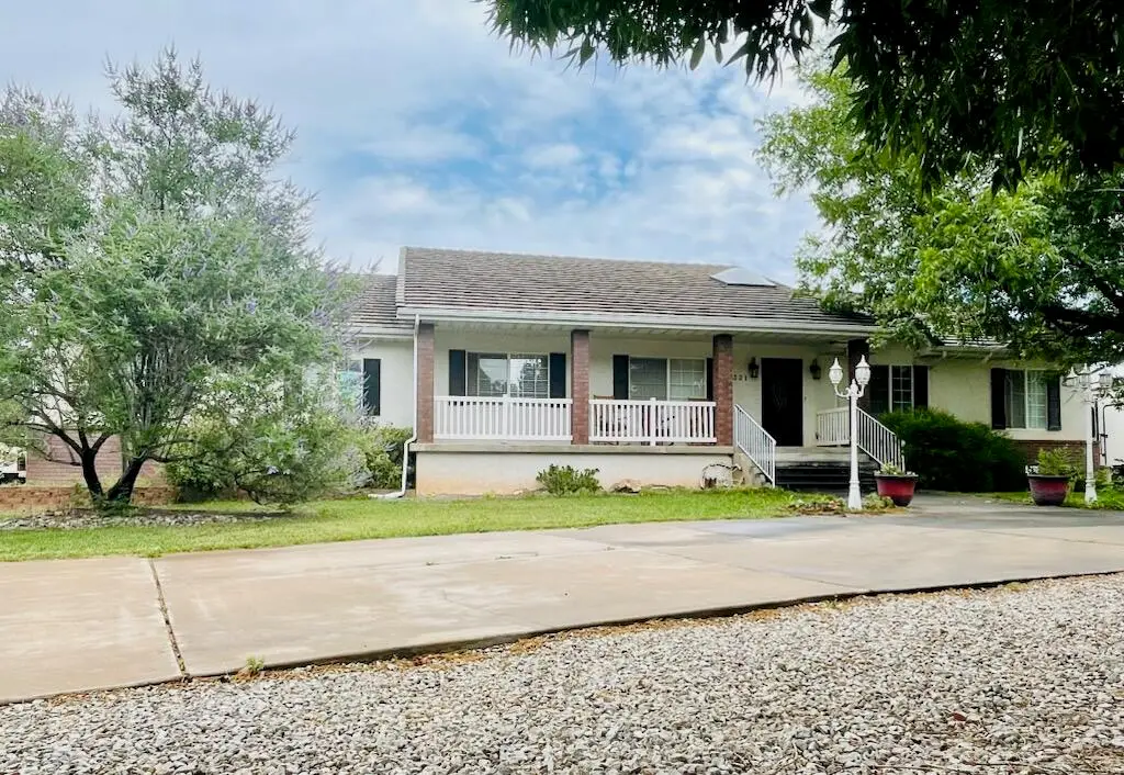 331 S 1230 W, Hurricane, UT 84737 - Image #1