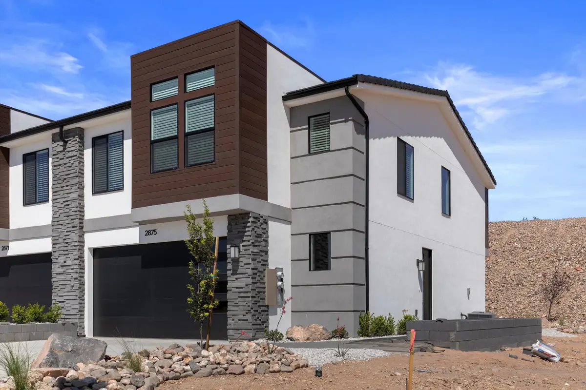 2875 E Sunrider Ln, Saint George, UT 84790 - #1