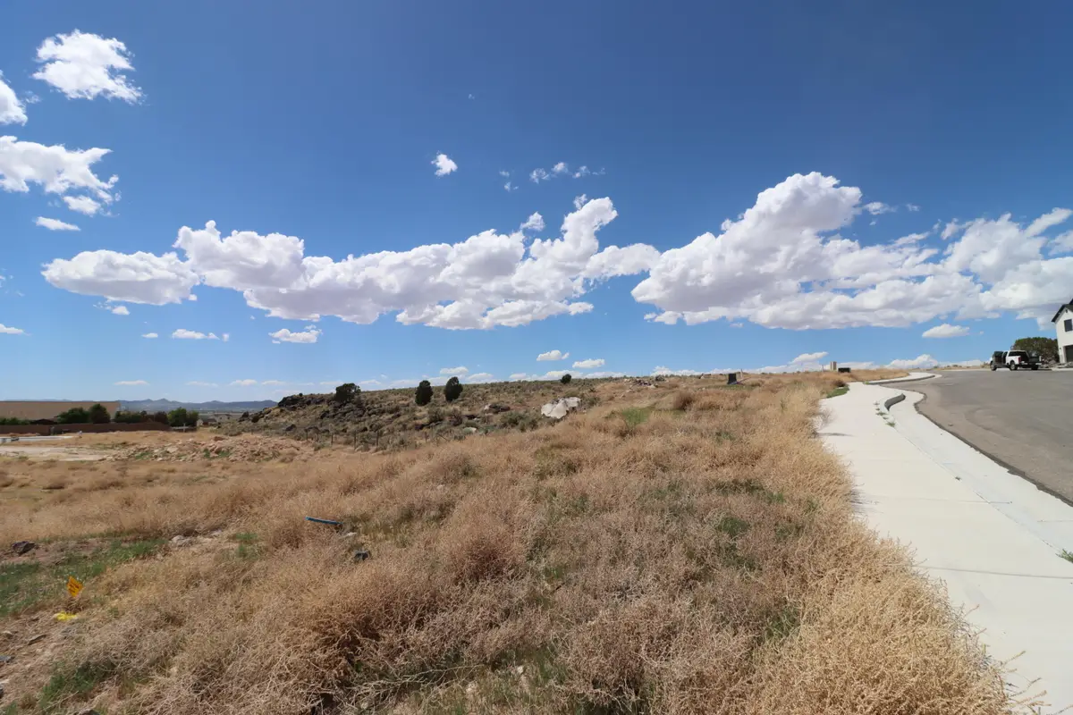 5267 N Pinnacle Dr, Enoch, UT 84721 - #1