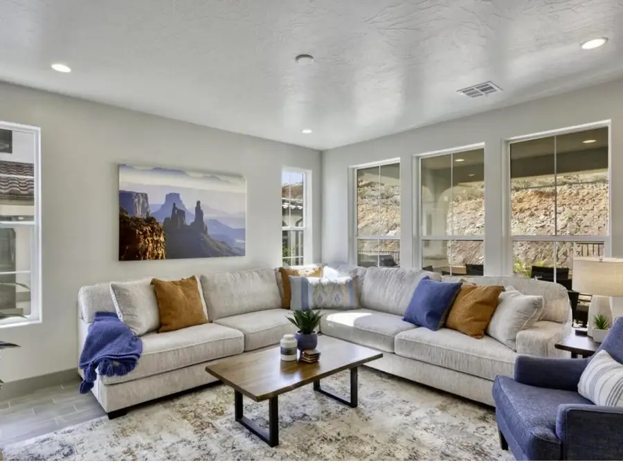 2323 E Escondido Dr, Washington, UT 84780 - Image #3