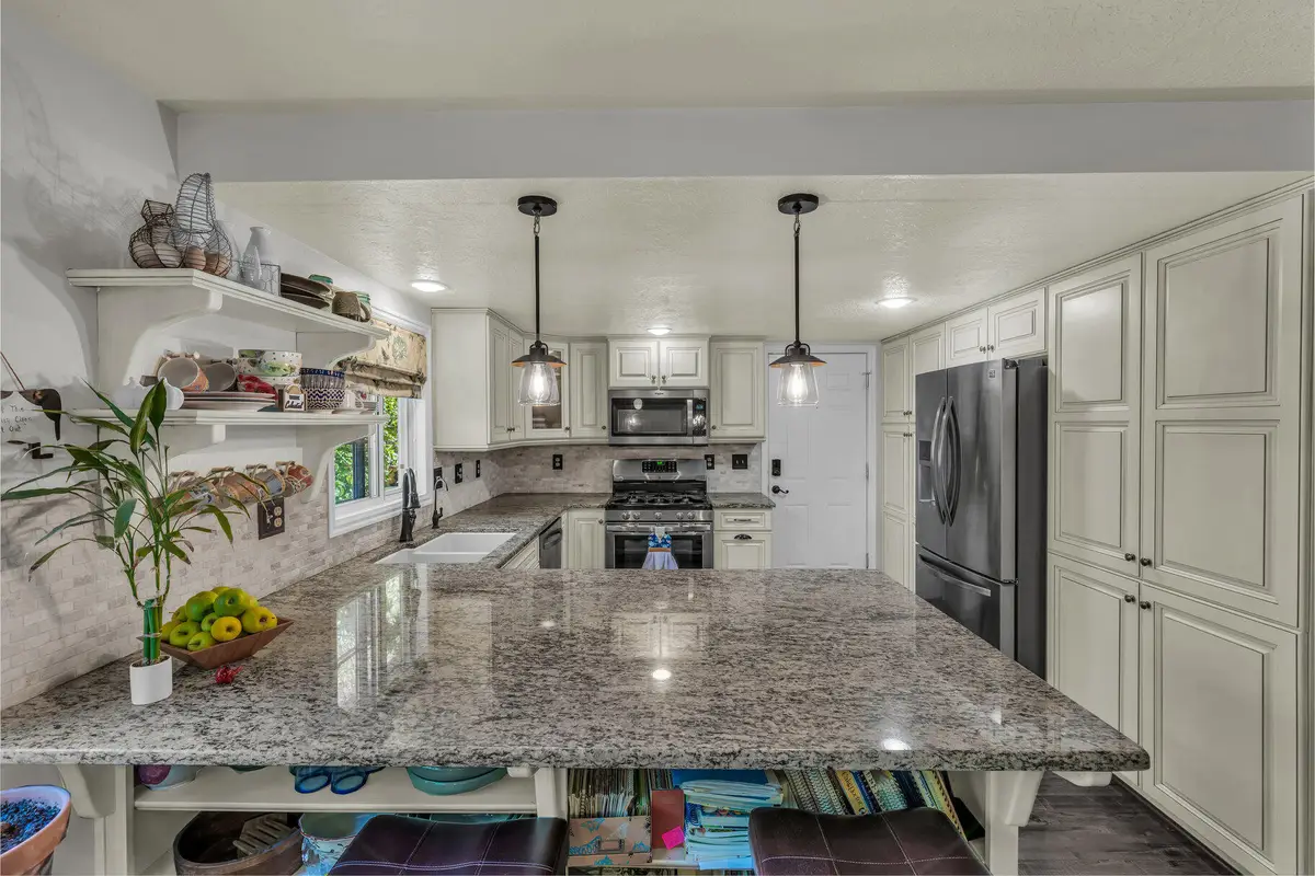 254 N Hillside Dr, Toquerville, UT 84774 - #1