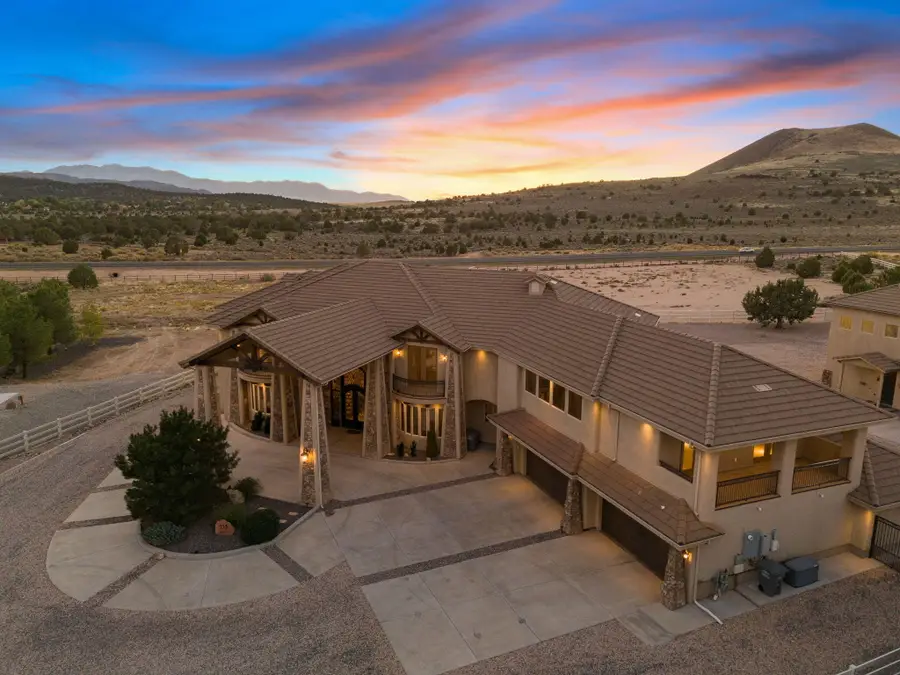 533 W Canyon Trails Cir, Dammeron Valley, UT 84783 - Image #3