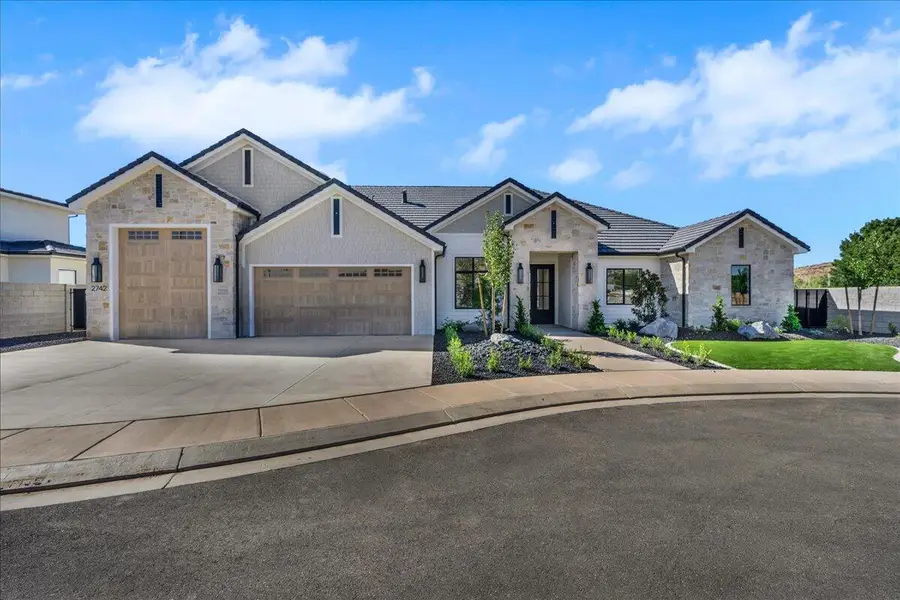 2742 S Farmland Dr, Washington, UT 84780 - Image #3