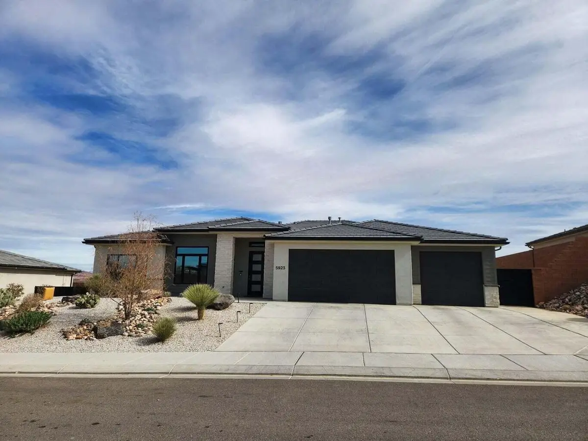 5923 S Flat Top Dr, Saint George, UT 84790 - Image #1