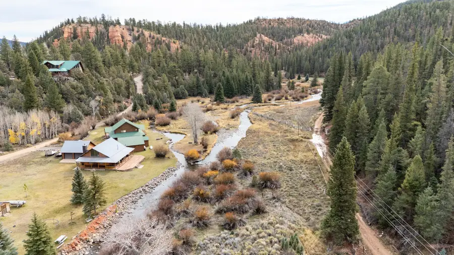 1149 E Spring Hollow Rd, Duck Creek Village, UT 84735 - #2