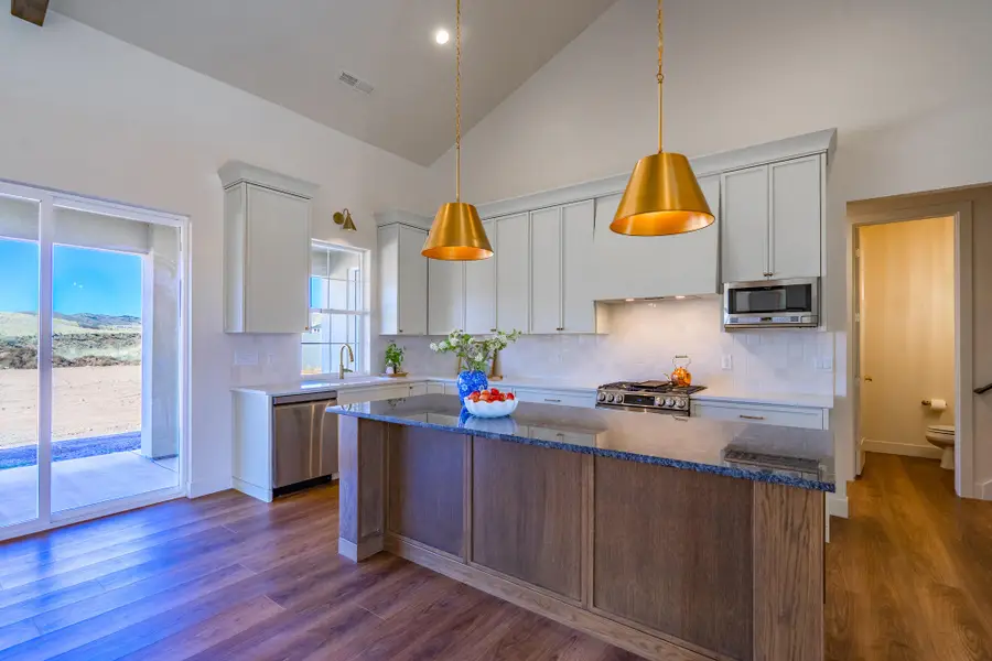319 N 200, Enterprise, UT 84725 - #2