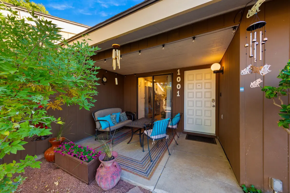 1001 W Bloomington Dr S, Saint George, UT 84790 - Image #1