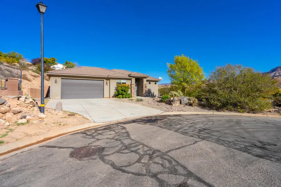 114 W Terrace Cir, Toquerville, UT 84774 - Image #3