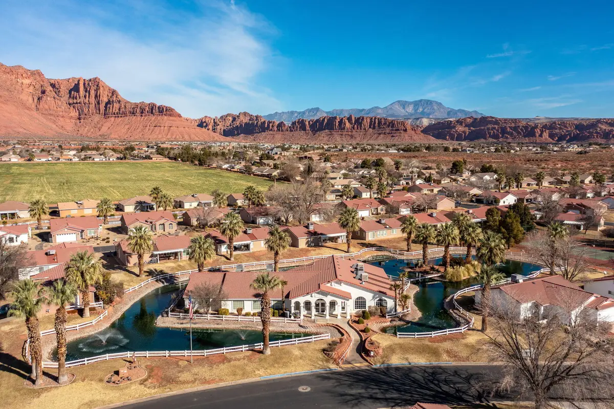 491 E Padre Lakes Dr, Ivins, UT 84738 - Image #1