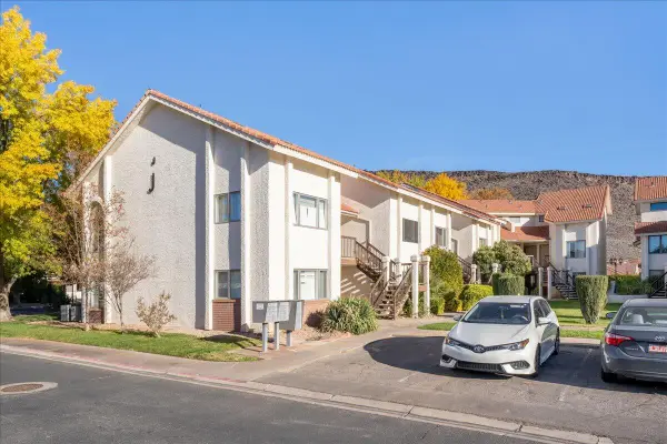 275 S Valley View #J206, St George, UT 84770