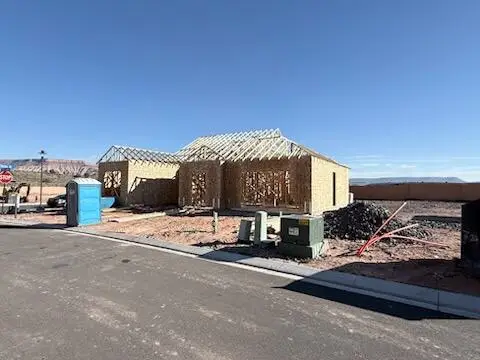 943 W Mesa Ave, Toquerville, UT 84774