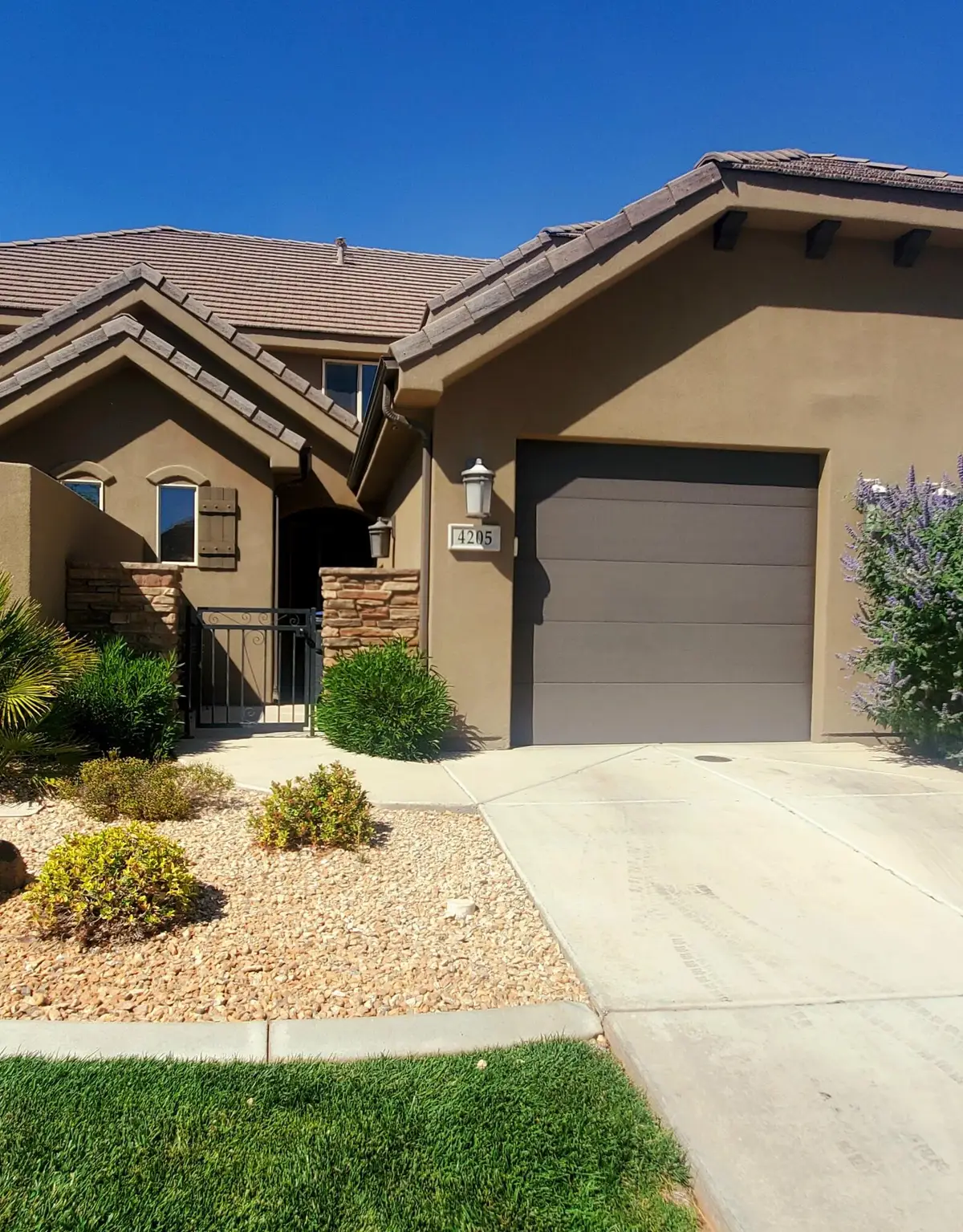 4205 E Torrey Pines Dr, Washington, UT 84780 - Image #1