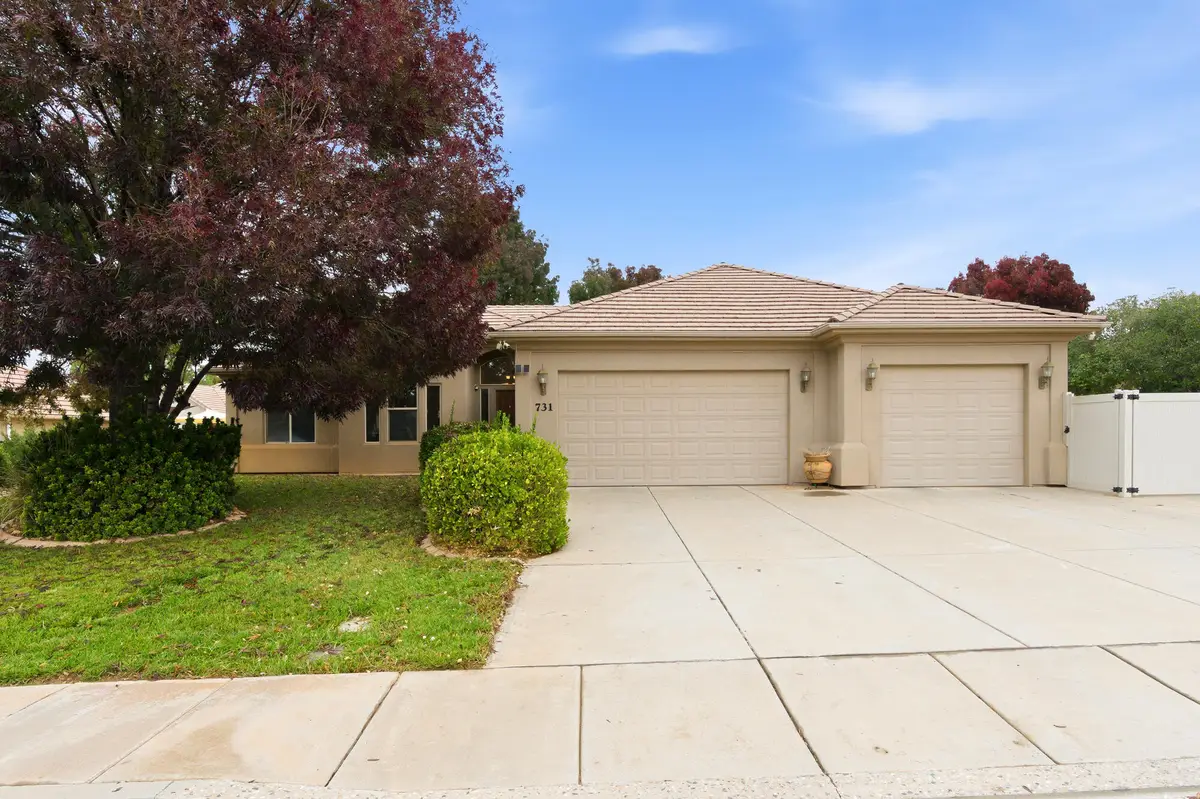 731 E Castle Stone Dr, Washington, UT 84780 - Image #1