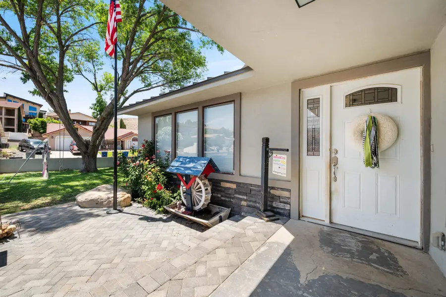 935 E Fort Pierce Dr, Saint George, UT 84790 - Image #2