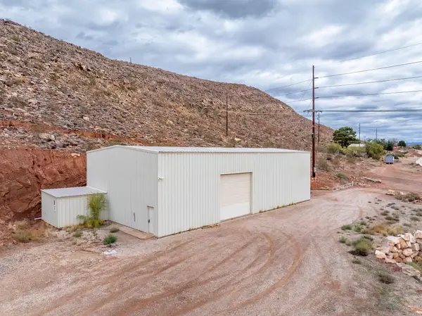 555 E Nichols Peak Rd, Washington, UT 84780