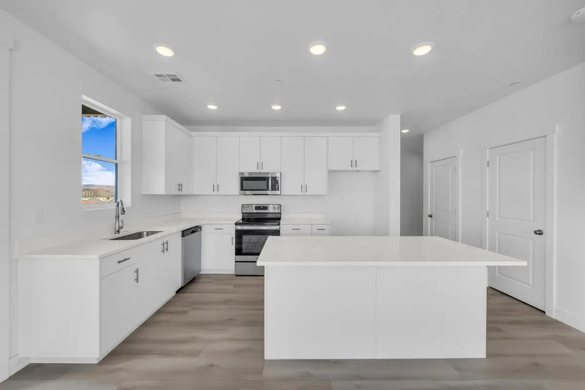 5599 S Carnelian Parkway #207, Saint George, UT 84790 - Image #1