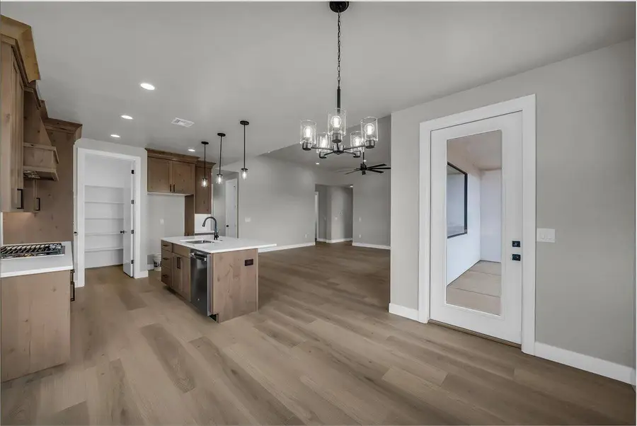 2433 N Locust Street, Cedar City, UT 84721 - Image #3