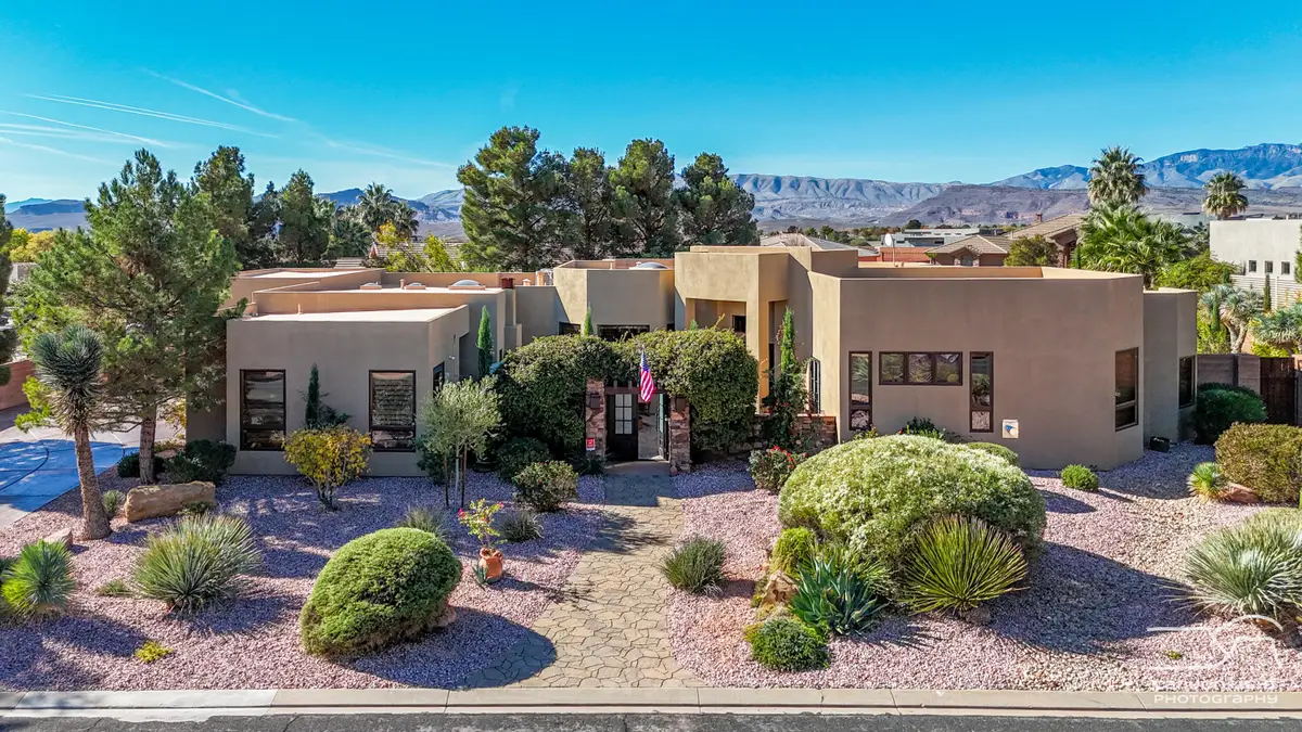 93 N Painted Hills Dr, Ivins, UT 84738 - Image #1