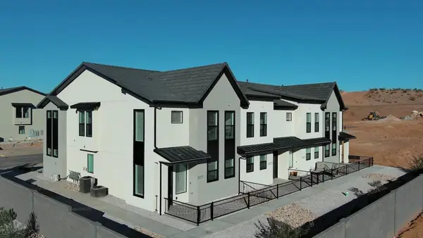 1058 W Albertine Ln, St George, UT 84770