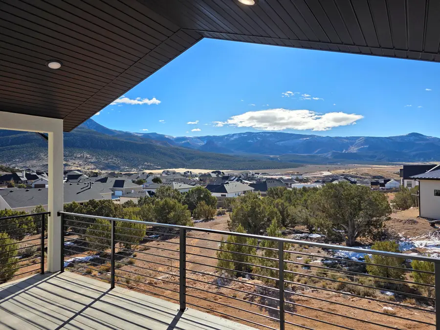 3043 W Rock Ridge Rd, Cedar City, UT 84720 - Image #2