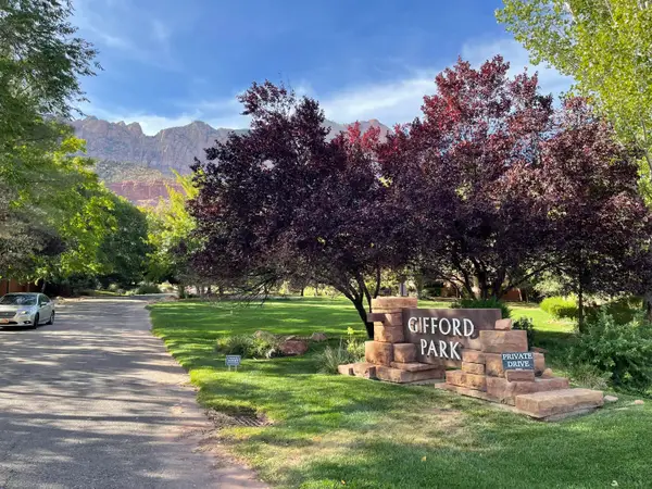 117 Gifford Park Dr, Springdale, UT 84767