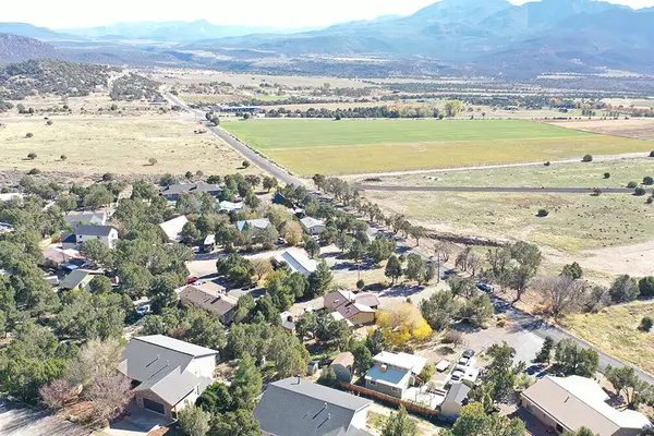 25 N Doc Holiday Ln, Central, UT 84722
