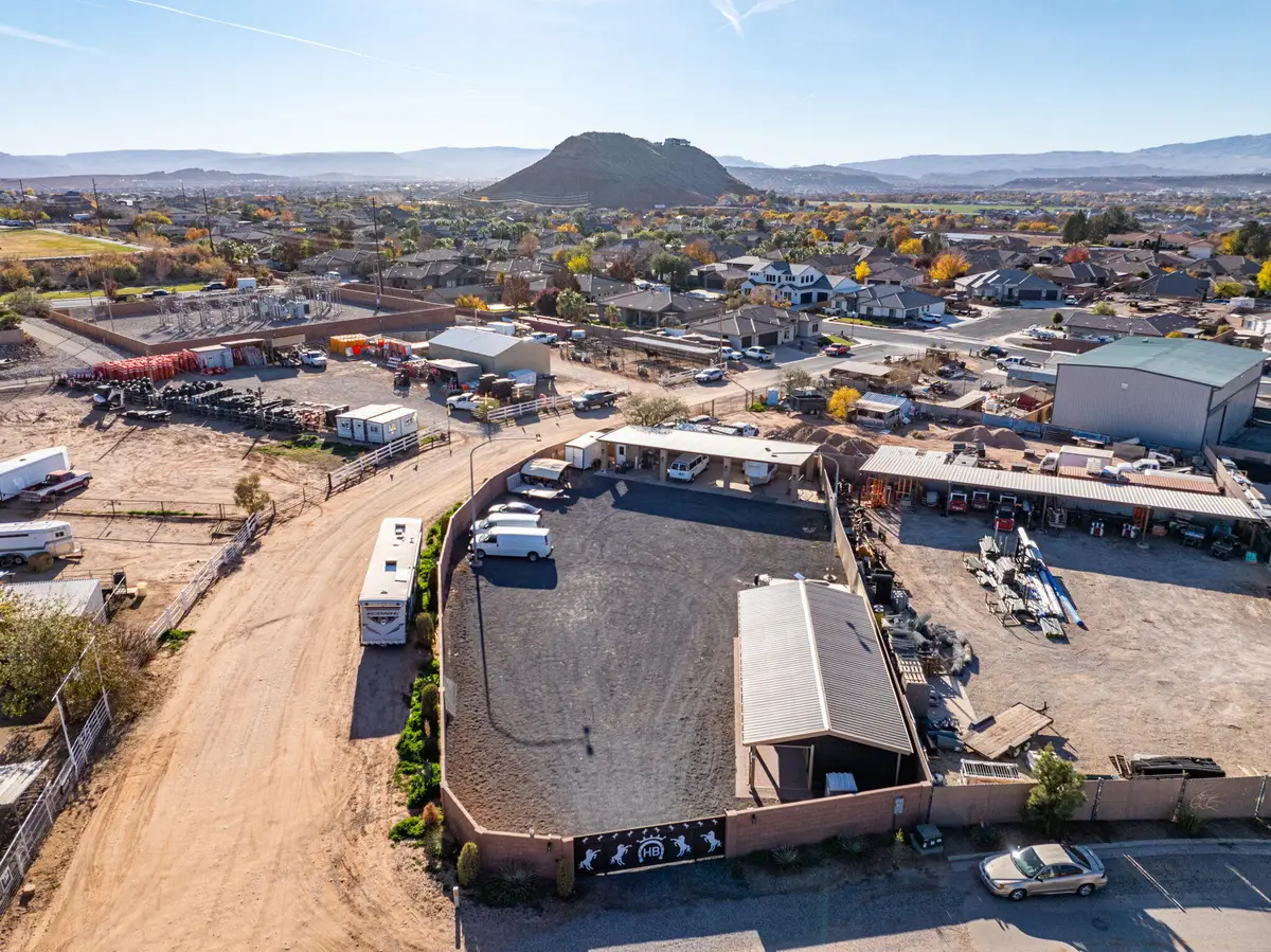 1636 S Quarter Horse Dr, Washington, UT 84780 - Image #1