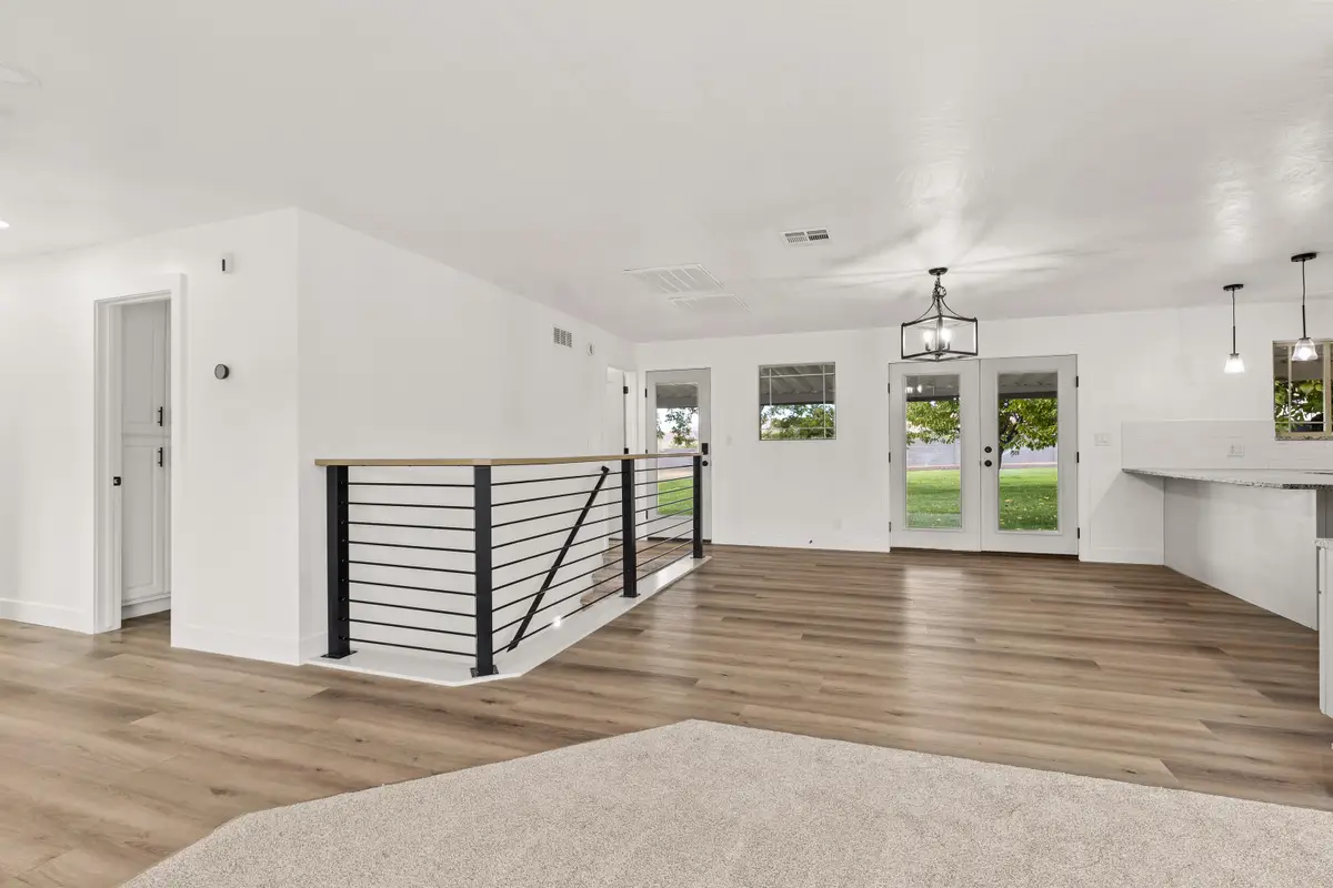 245 N Mesa View Ave, Leeds, UT 84746 - Image #1