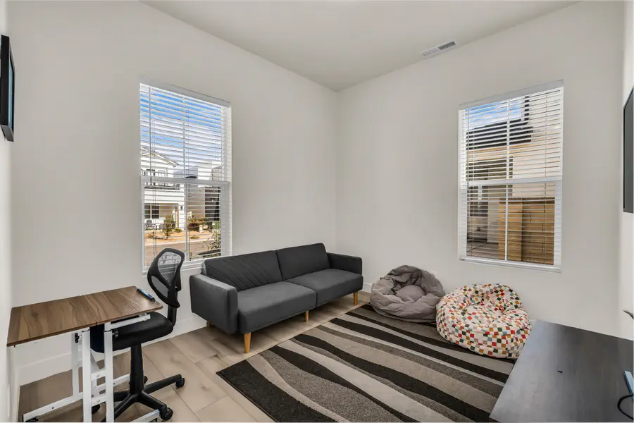 663 W Juniper Hill Dr, Saint George, UT 84790 - Image #3