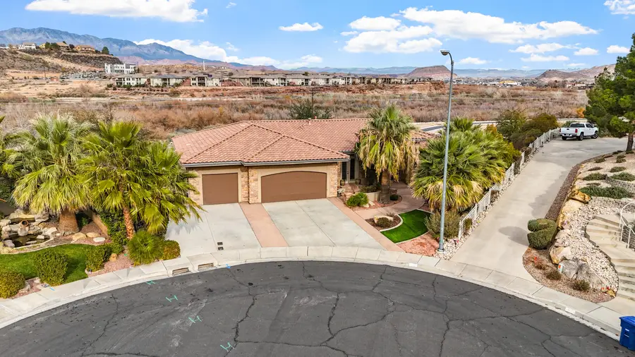 1839 E Boulder Springs Cir, Saint George, UT 84790 - Image #2