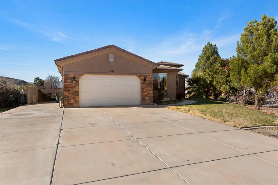 2274 S Mountain View Cir, Saint George, UT 84790 - Image #3