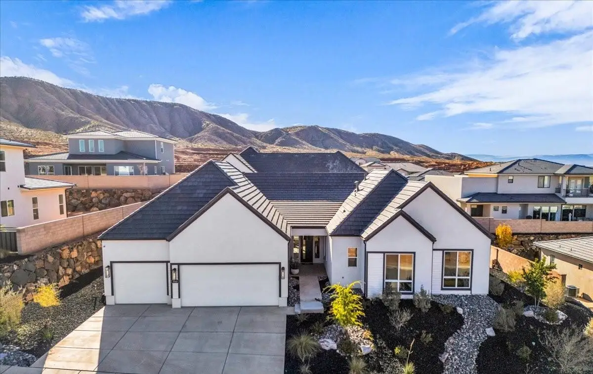 1568 E Black Brush Dr, Washington, UT 84780 - Image #1