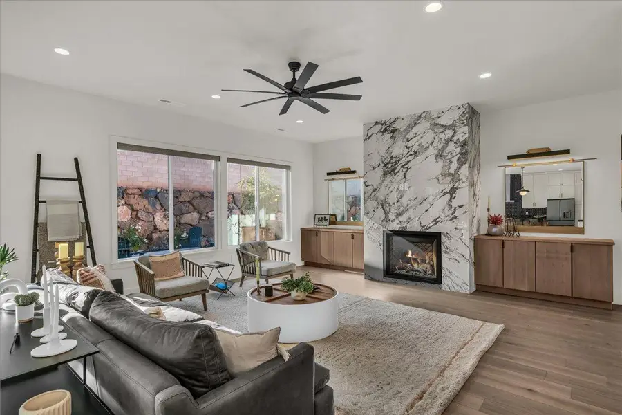 1568 E Black Brush Dr, Washington, UT 84780 - Image #2