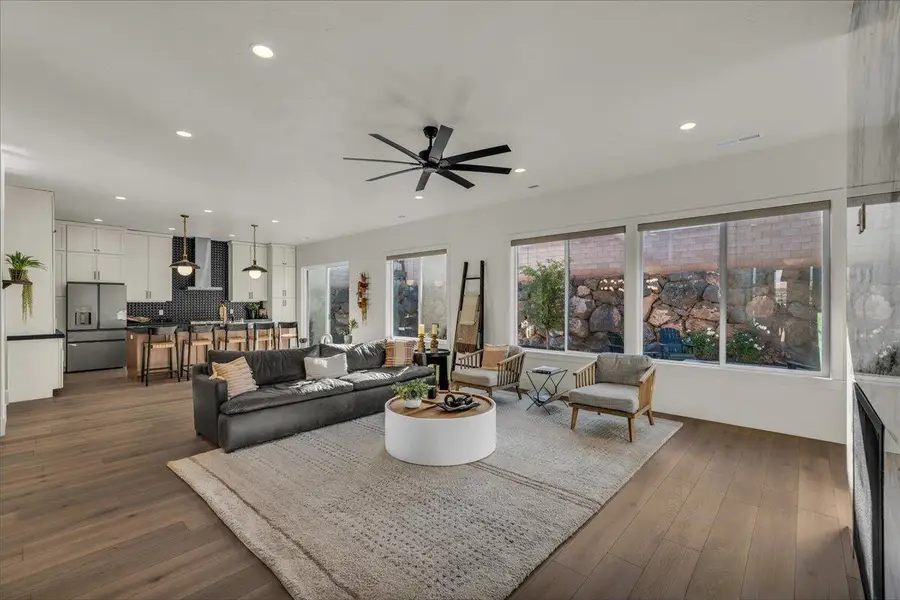 1568 E Black Brush Dr, Washington, UT 84780 - Image #3