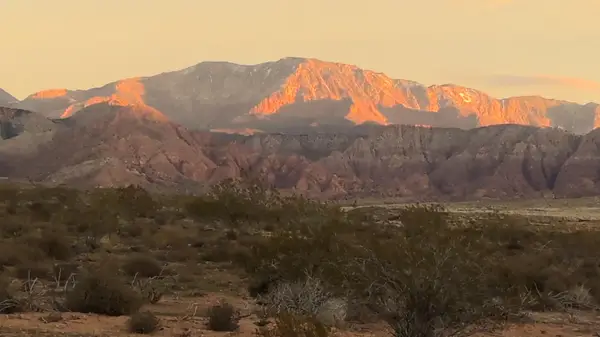 696 W Scenario St, Washington, UT 84780