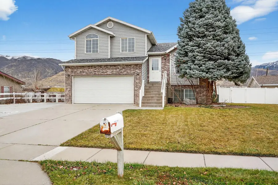 1520 N 550, West Bountiful, UT 84087 - #3