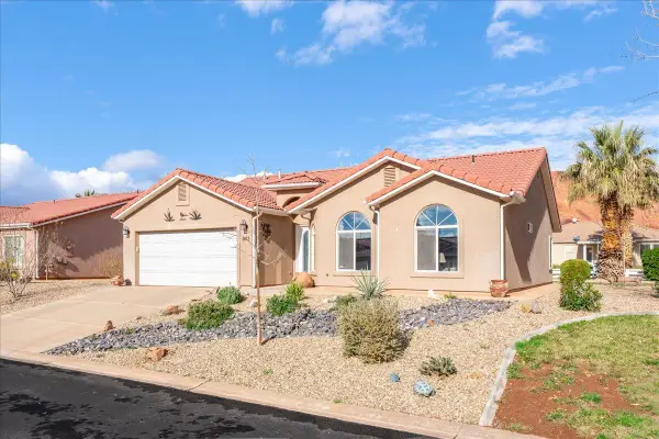 443 E Majestic Dr, Ivins, UT 84738