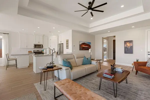 1030 N Gemstone Way, Washington, UT 84780