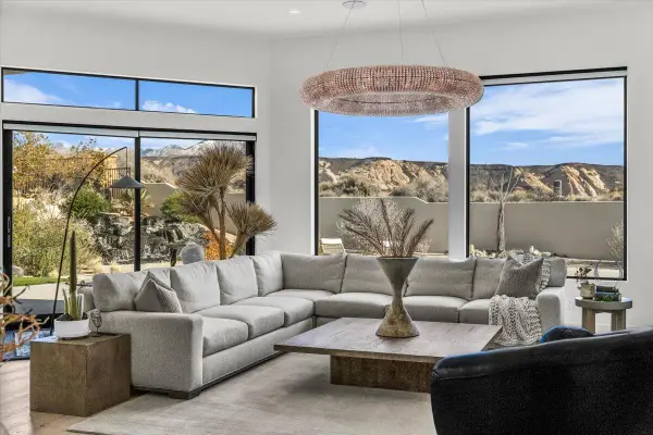 5032 N Silver Cloud Dr, St George, UT 84770