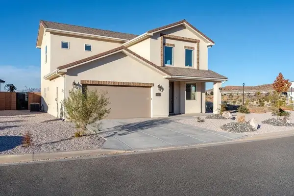 1017 N Pleasant Valley Ln, Washington, UT 84780