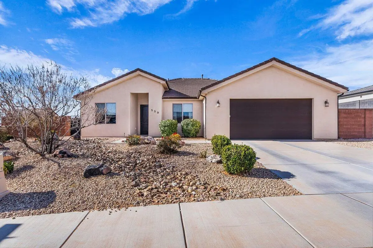 559 N Sarah Ln, Hurricane, UT 84737 - Image #1